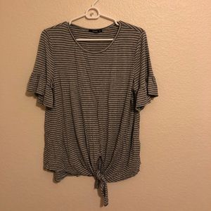 Ruffle sleeve blouse